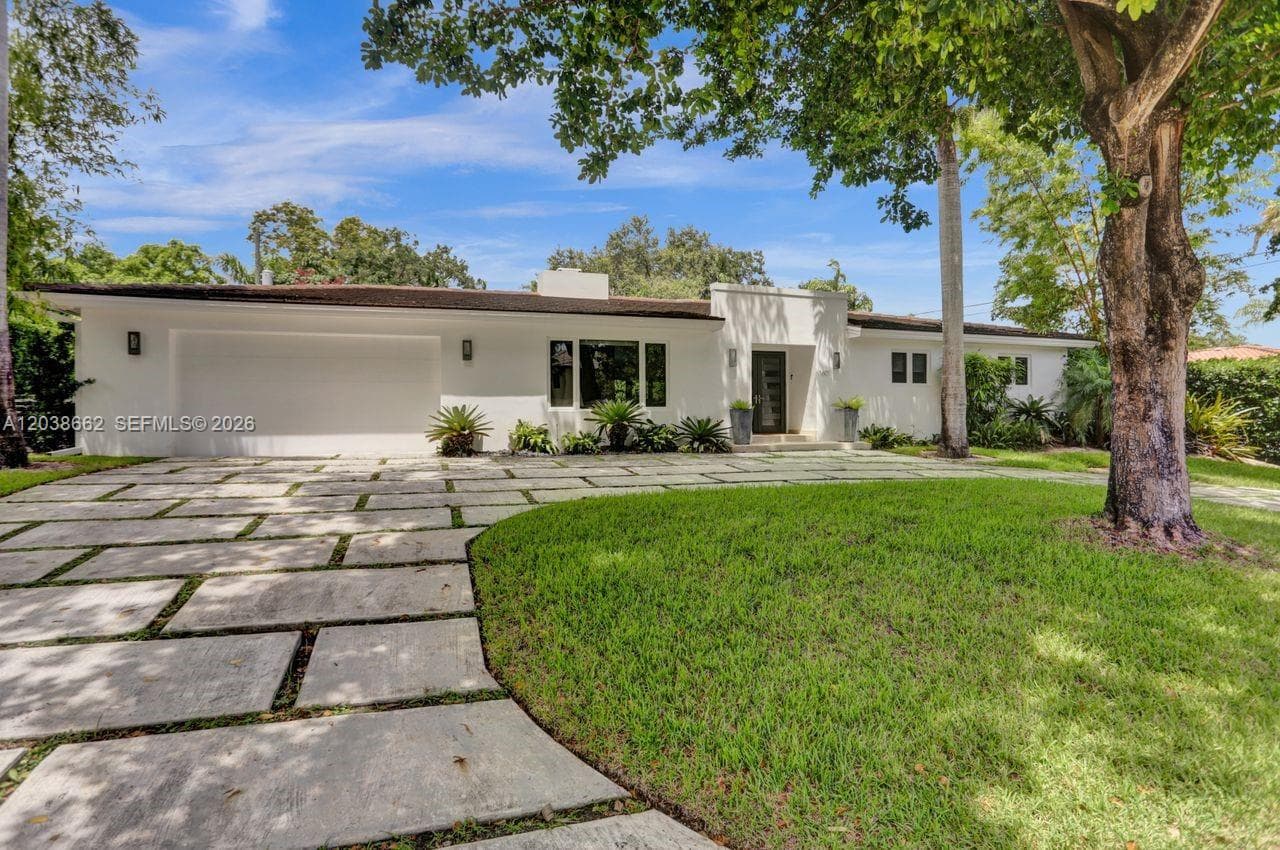 1601 Lugo Ave, Coral Gables, FL 33156 photo 2