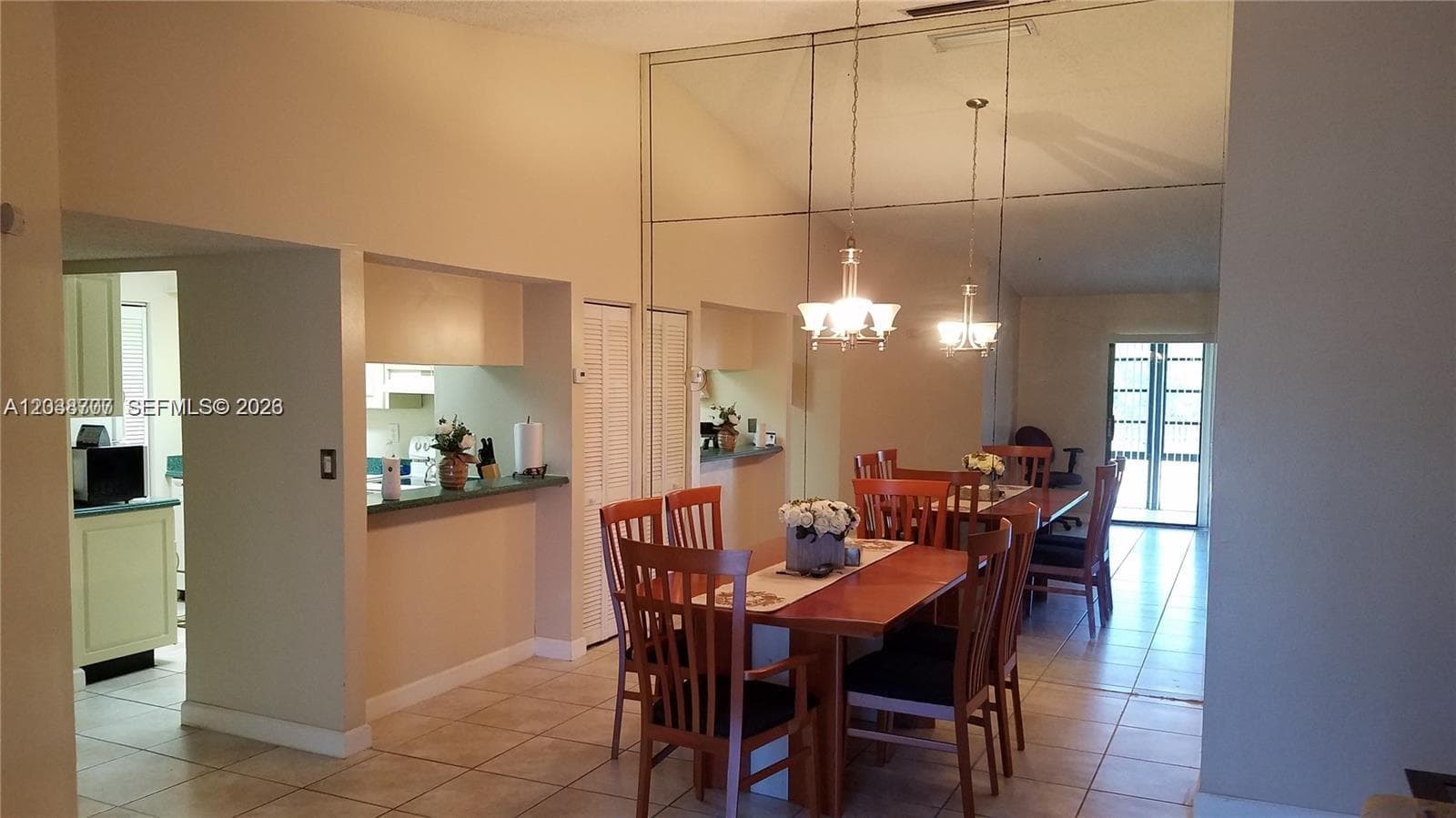 931 NE 199th St # 202-22, Miami, FL 33179 photo 2