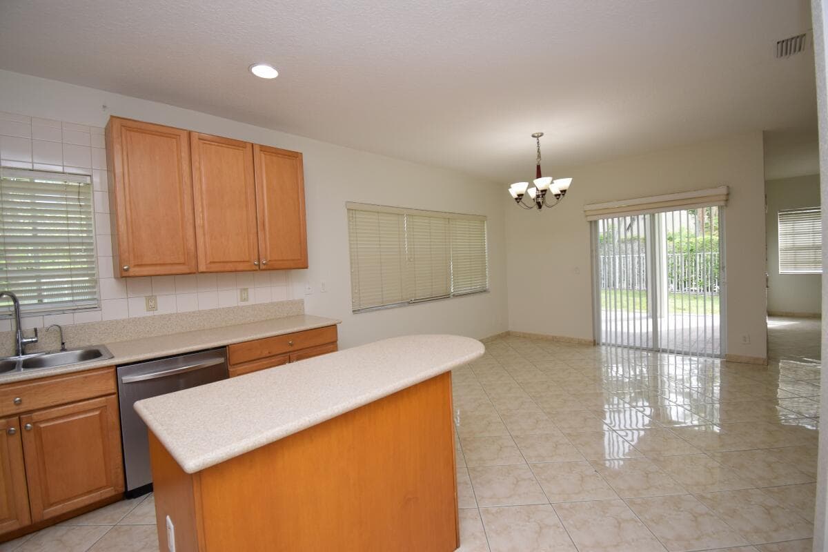 12693 NW 7th Street, Coral Springs, FL 33071 photo 4