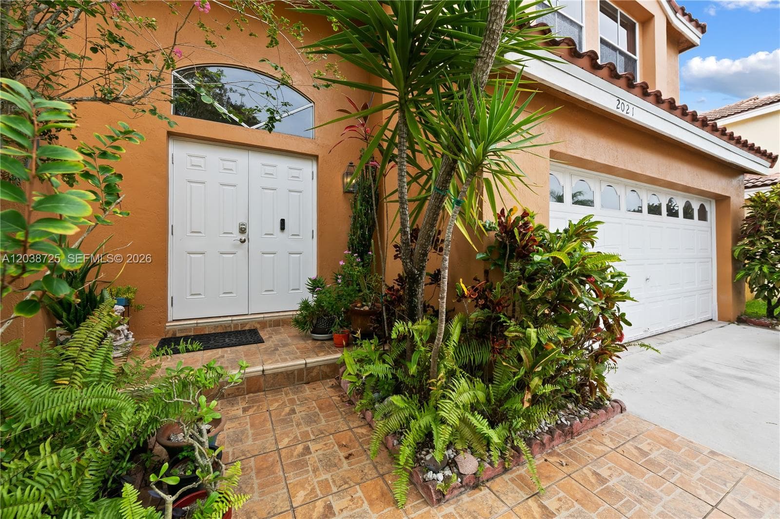 2021 Barcelona Ter, Margate, FL 33063 photo 2
