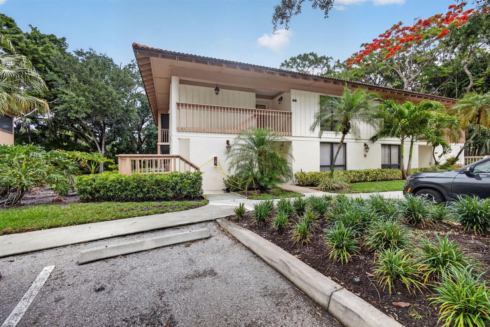 611 Brackenwood Cove, Palm Beach Gardens, FL 33418 photo 2