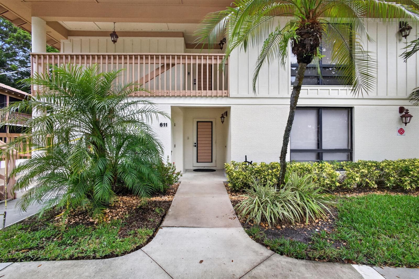 611 Brackenwood Cove, Palm Beach Gardens, FL 33418 photo 3