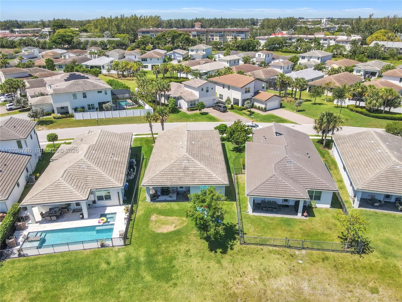 4242 Rosa Dr, Deerfield Beach, FL 33064 photo 4