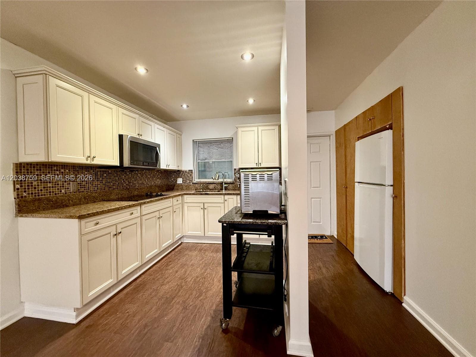3048 E Sunrise Lakes Dr # 217, Sunrise, FL 33322 photo 2