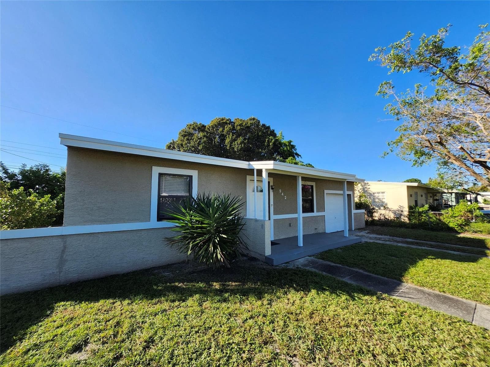 942 NW 12th Street, Fort Lauderdale, FL 33311 photo 2