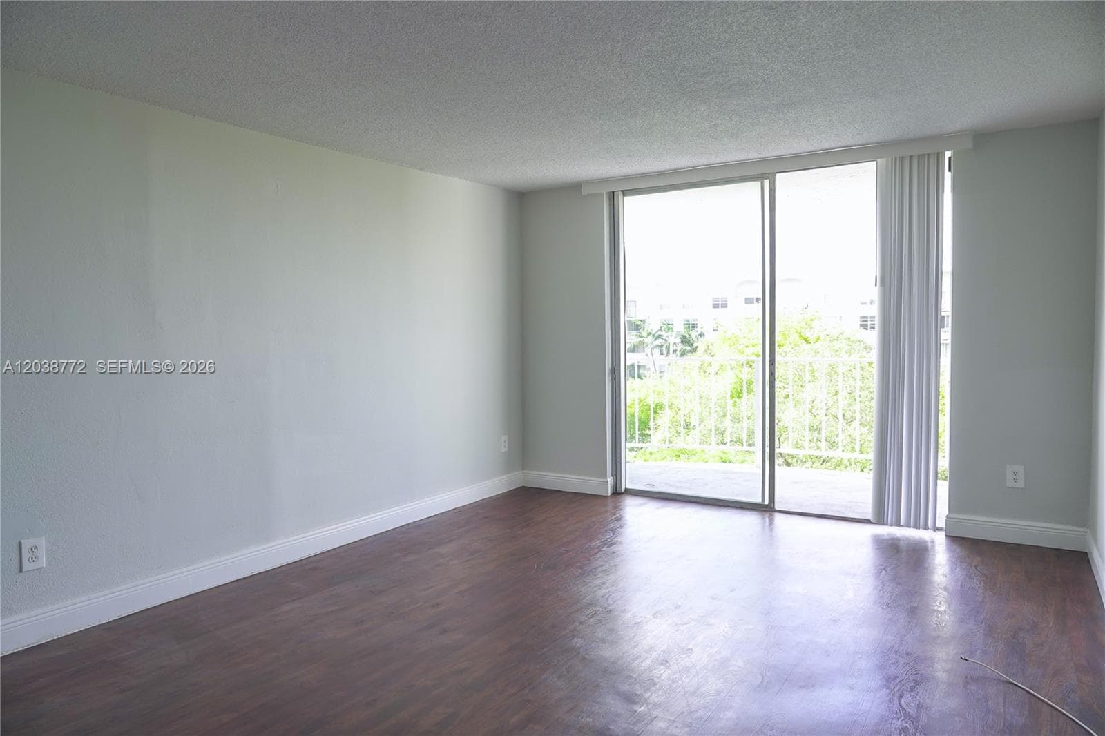 482 NW 165th St Rd # A504, Miami, FL 33169 photo 2