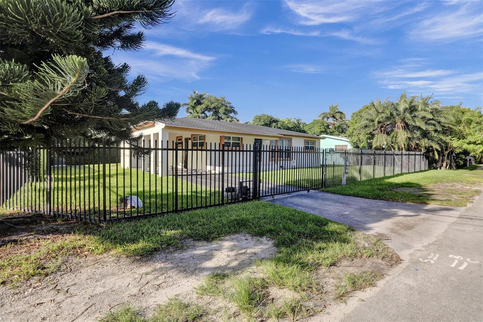 30 NE 139th Street, Miami, FL 33161 photo 3