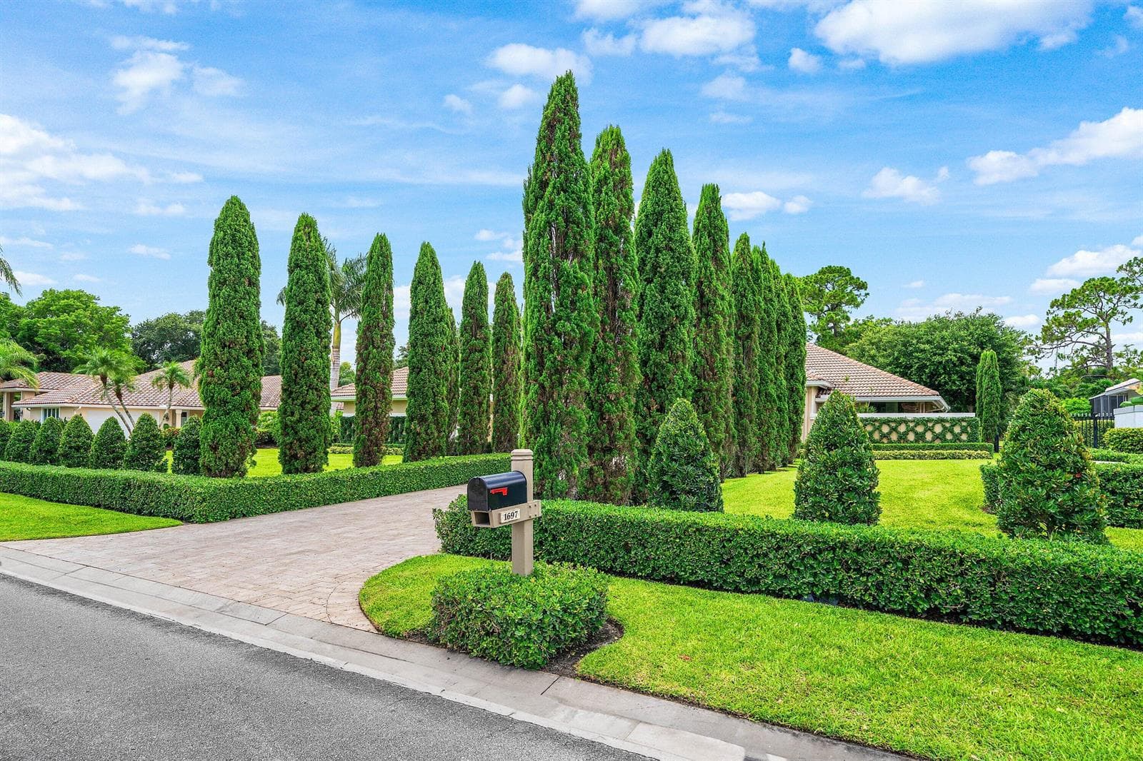 1697 Mayacoo Lakes Boulevard, West Palm Beach, FL 33411 photo 3