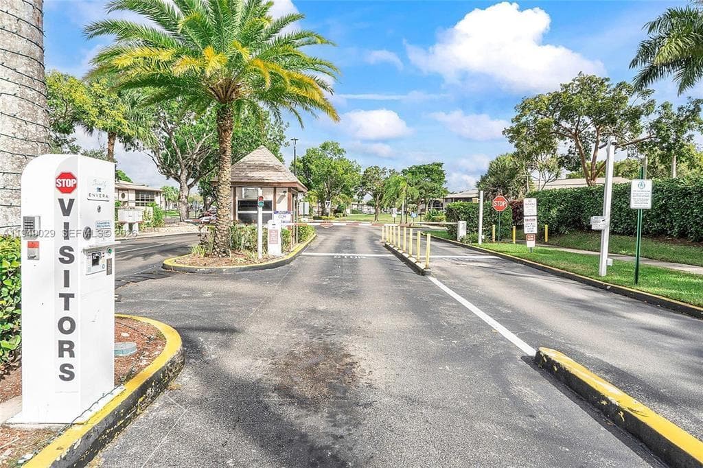 9342 S Belfort Circle # 214, Tamarac, FL 33321 photo 4