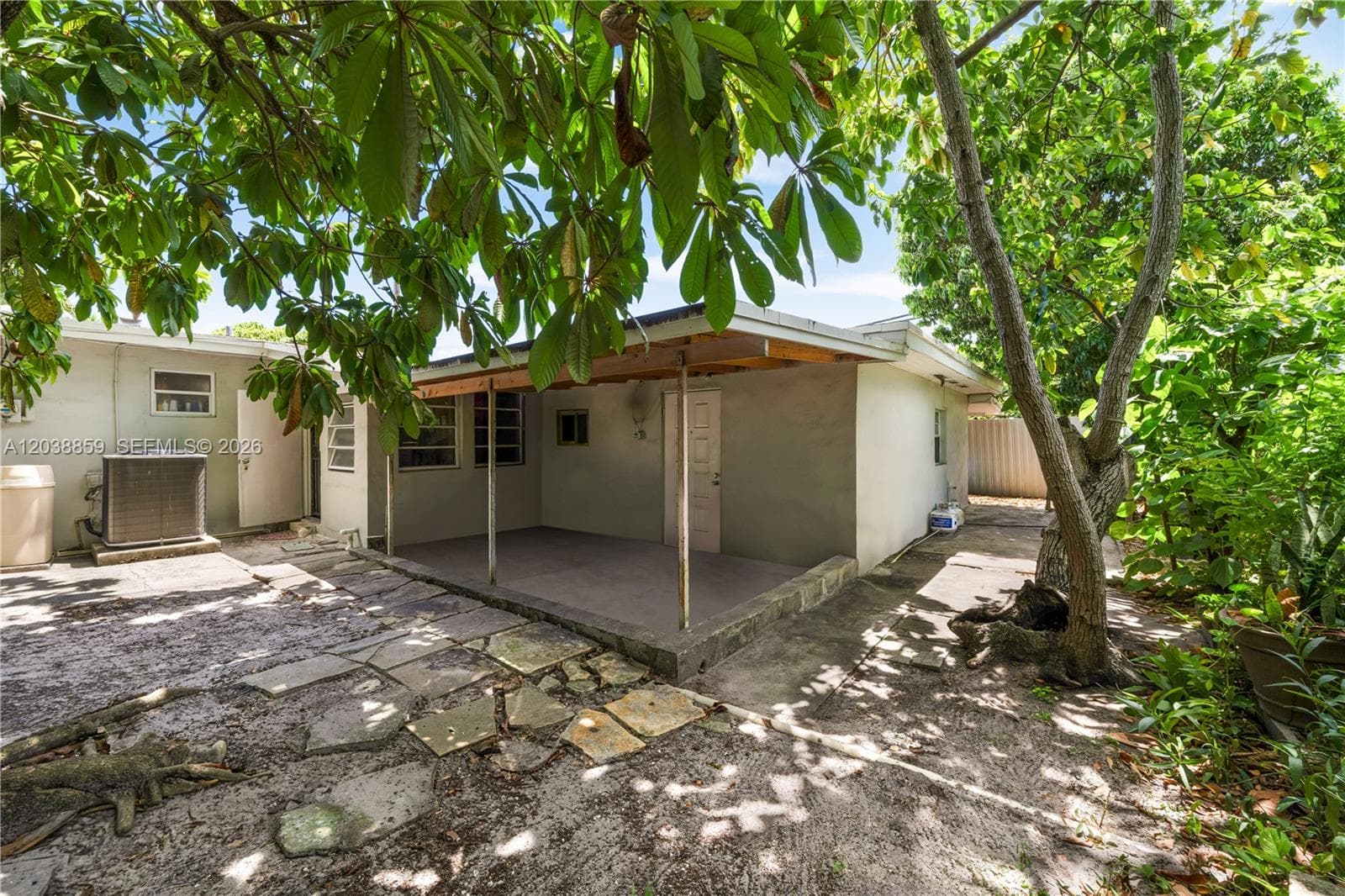 3035 NW 83 St, Miami, FL 33147 photo 4