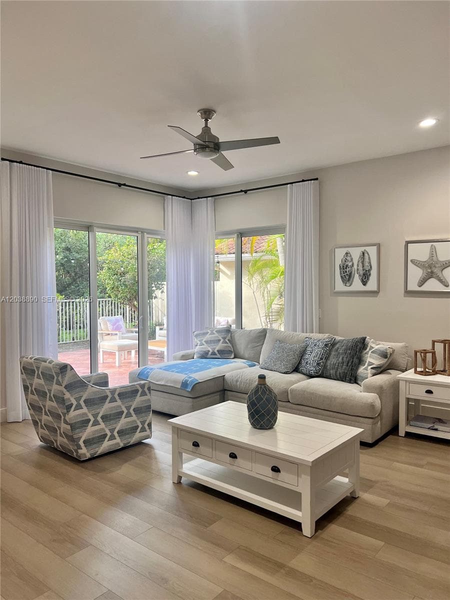 1480 Sweetbay Way, Hollywood, FL 33019 photo 2