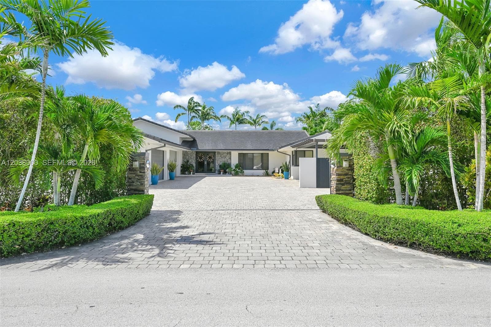 13800 SW 38th St, Miami, FL 33175
