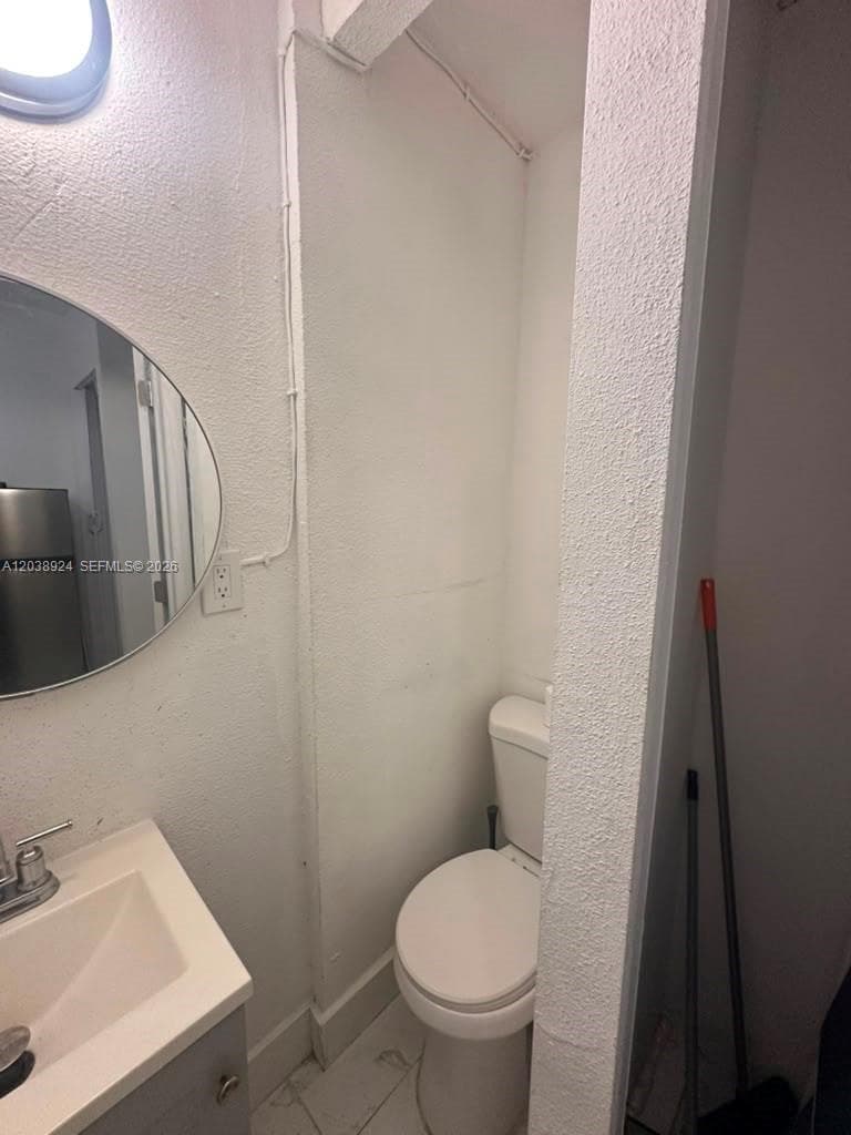 655 NW 2nd St # A, Florida City, FL 33034 photo 5