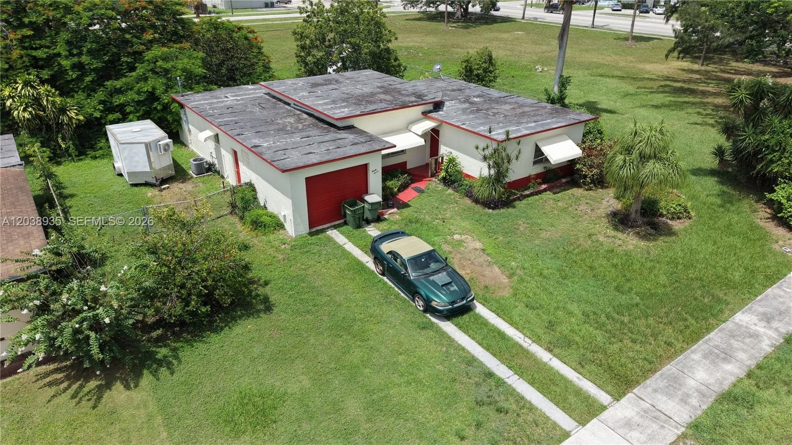 27 NW 18th St, Homestead, FL 33030 photo 2