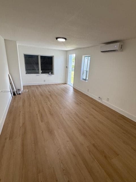 1123 N 17th Ct, Hollywood, FL 33020 photo 5