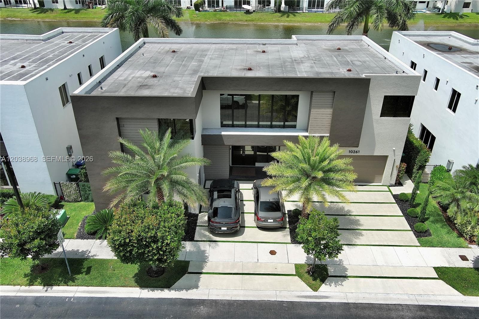 10261 NW 74th Ter, Doral, FL 33178 photo 2
