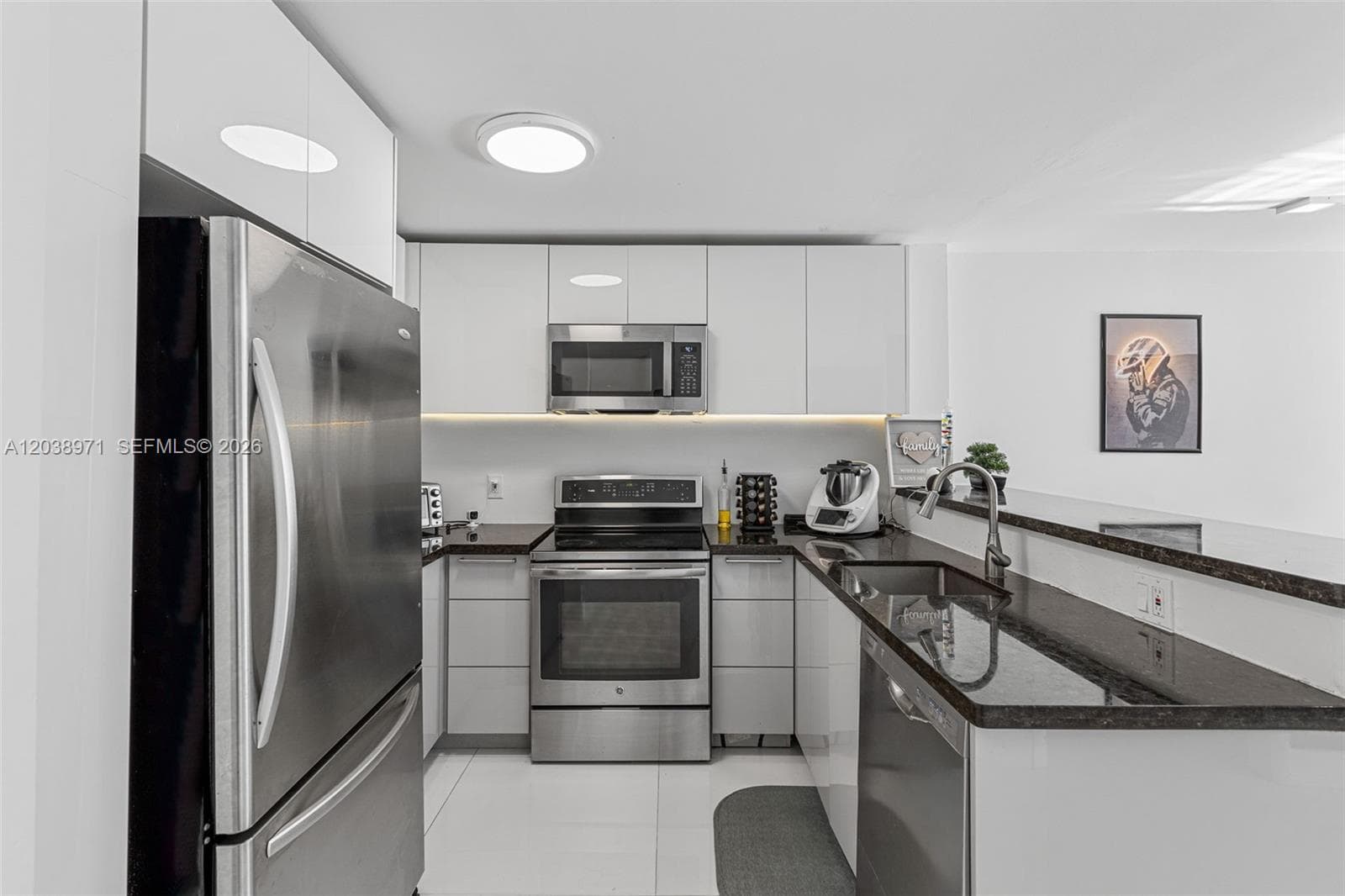 6545 Indian Creek Dr # 306, Miami Beach, FL 33141 photo 3