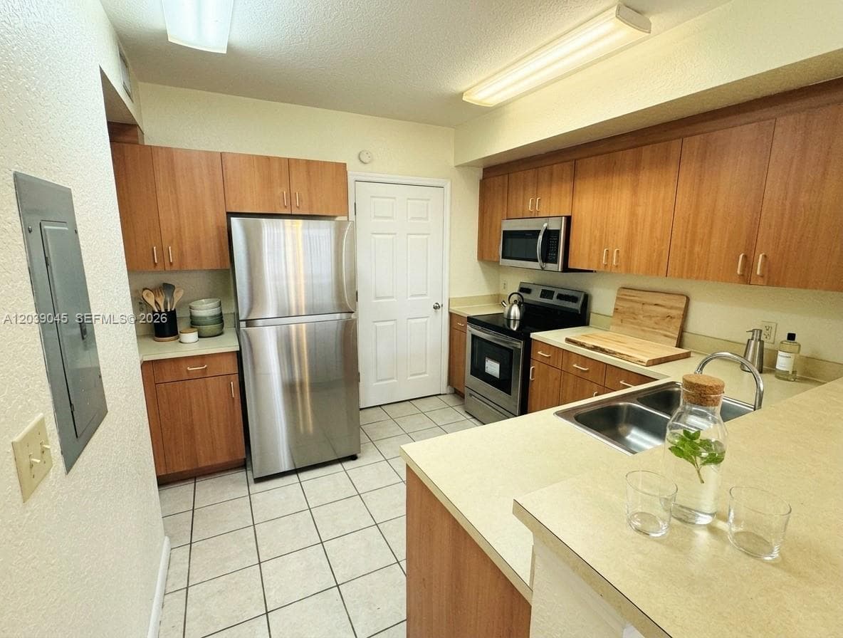 705 Belmont Ln # 705, North Lauderdale, FL 33068 photo 4