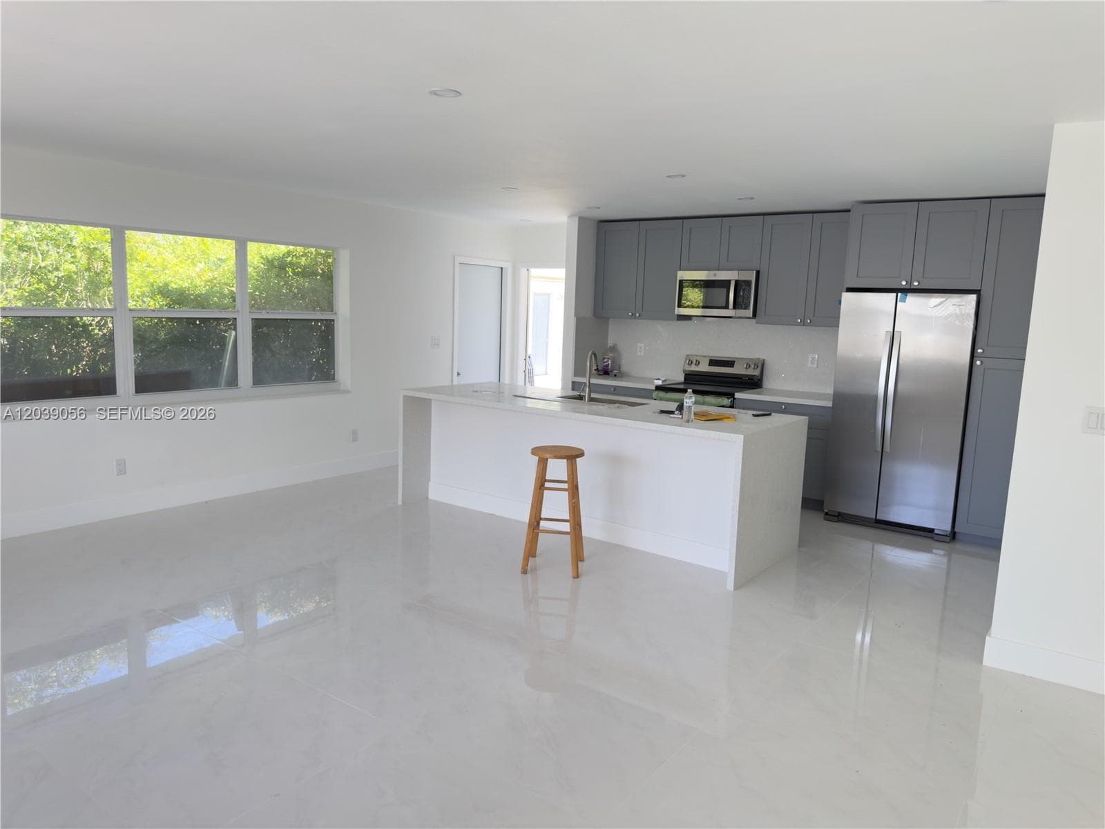 2191 NE 167th St # 5, North Miami Beach, FL 33162 photo 5