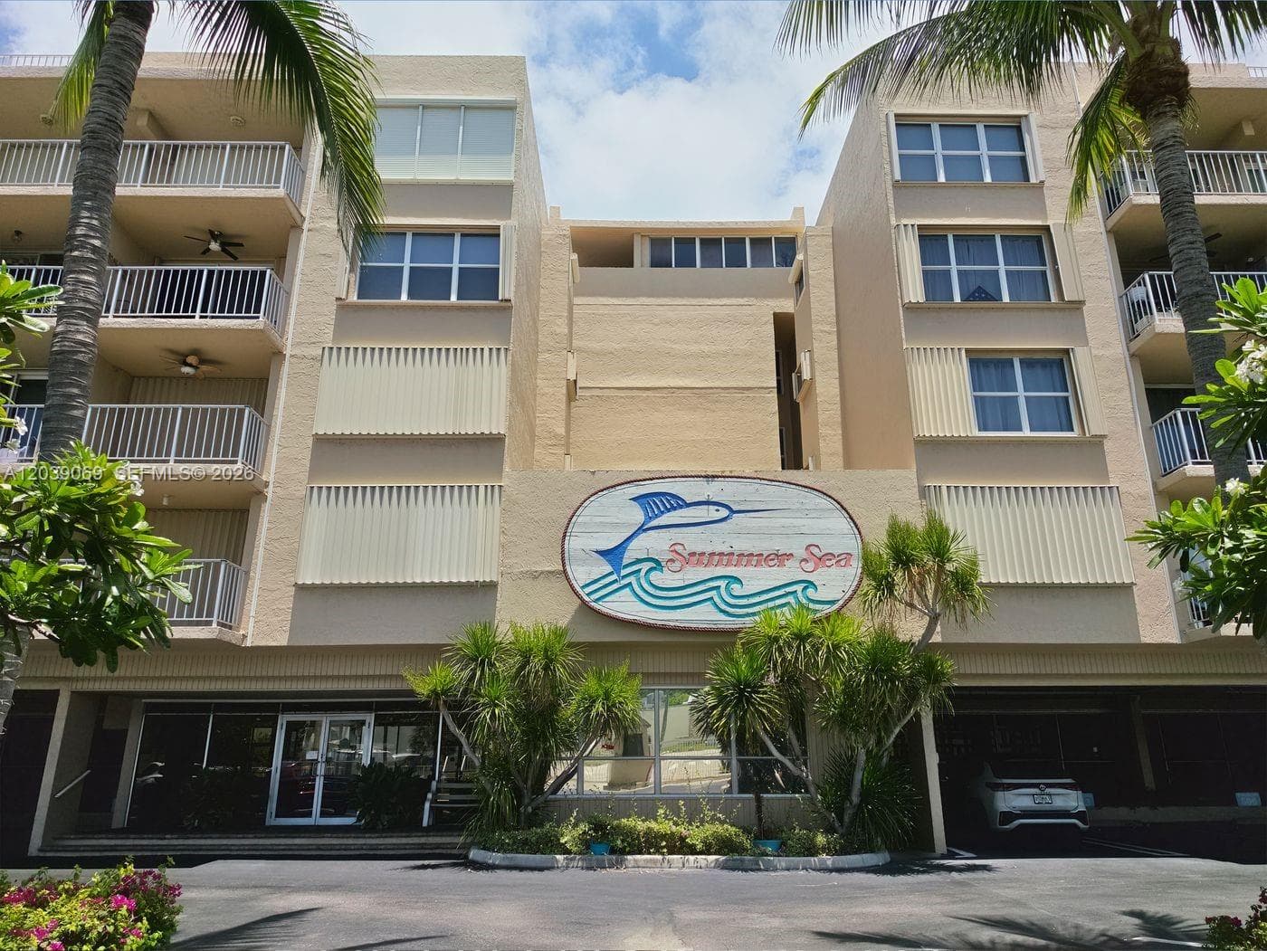 88500 Overseas Hwy # 208, Tavernier, FL 33070 photo 2