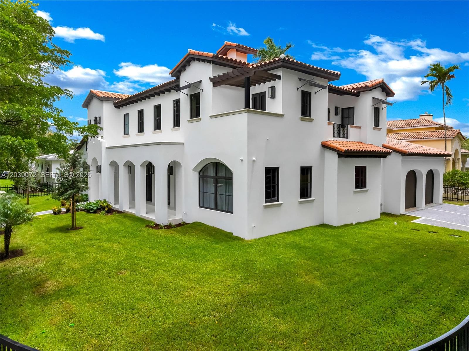 5111 Alhambra Cir, Coral Gables, FL 33146 photo 2