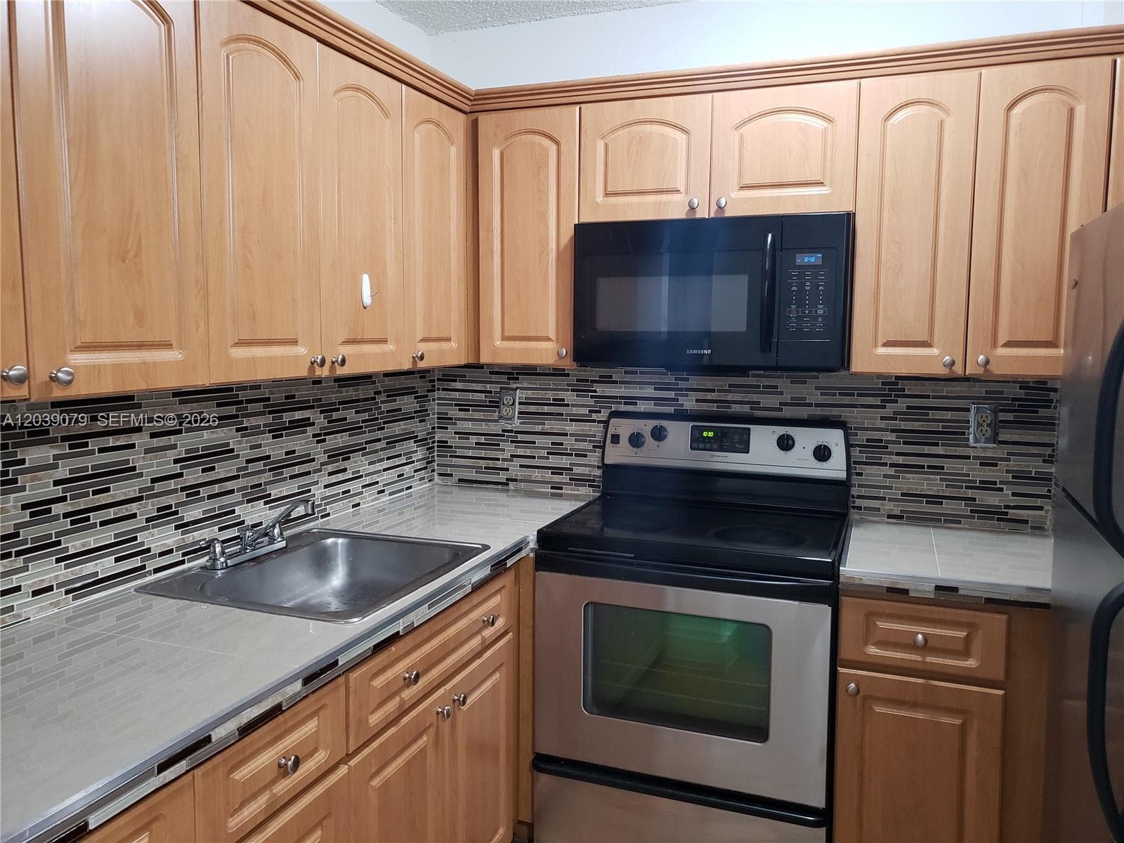 8075 NW 7th St # 115, Miami, FL 33126 photo 2