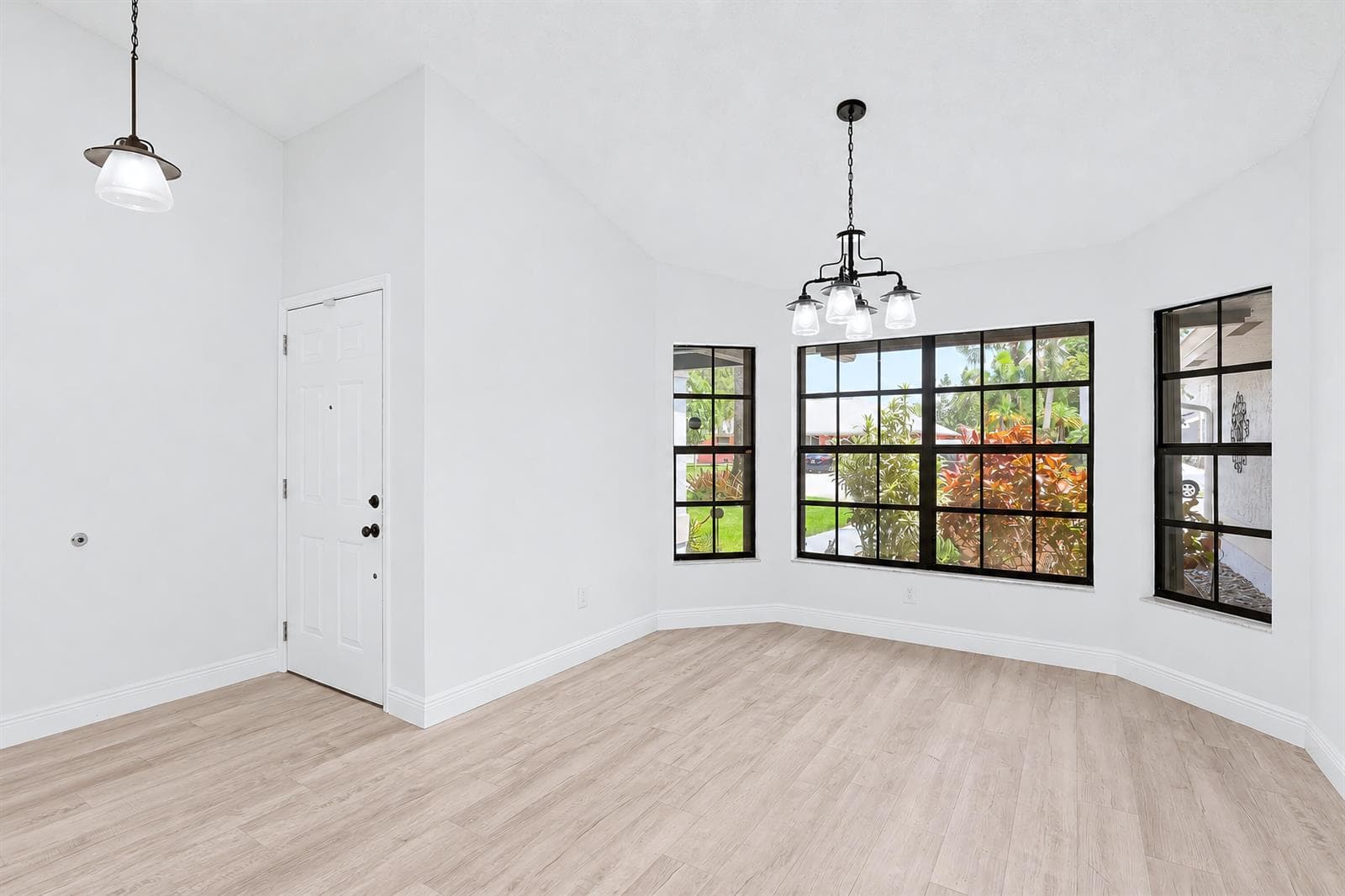117 Sherwood Drive, Royal Palm Beach, FL 33411 photo 3