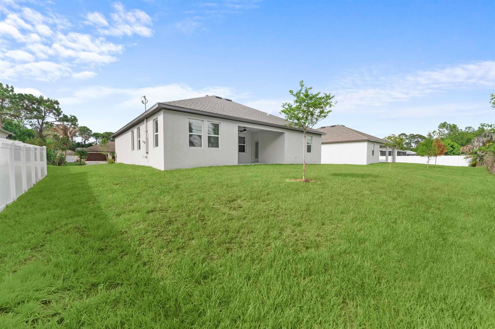 8016 102nd Court, Vero Beach, FL 32967 photo 4