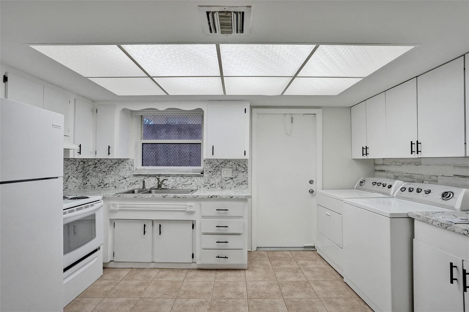 4240 NW 21st Avenue # 2, Oakland Park, FL 33309 photo 4