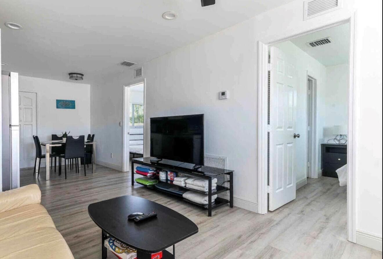 2499 NE 2nd Avenue # B, Boca Raton, FL 33431 photo 4