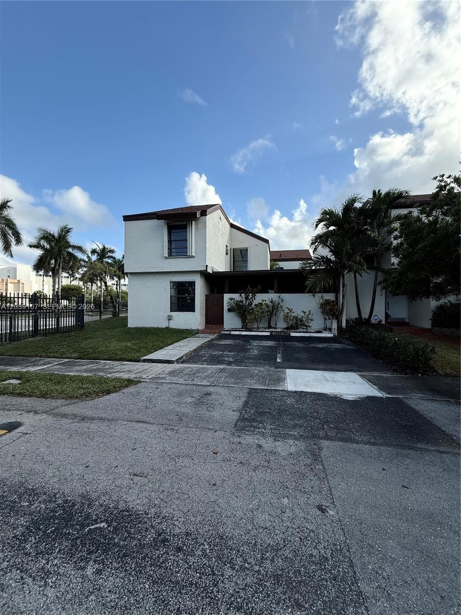9700 NW 6th Ln # 9700, Miami, FL 33172 photo 2