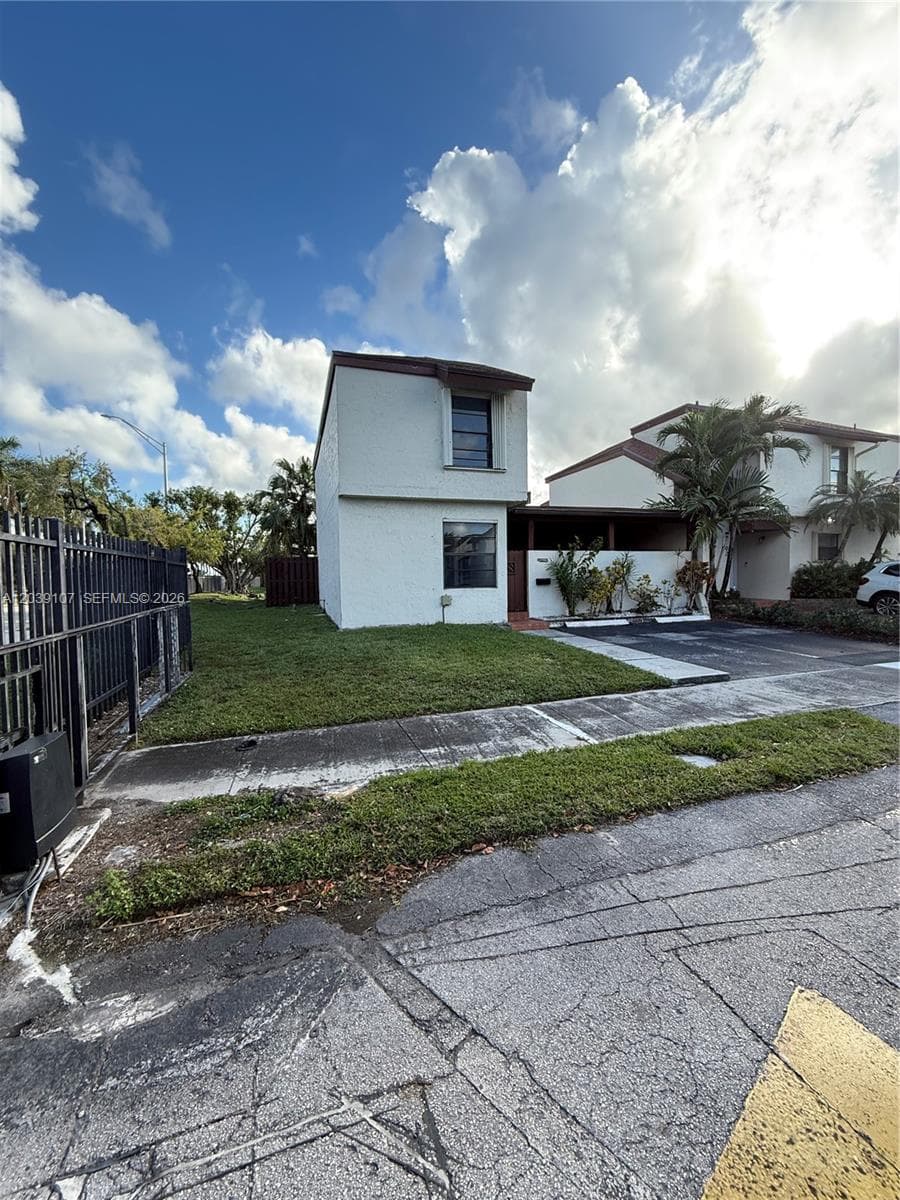 9700 NW 6th Ln # 9700, Miami, FL 33172 photo 3
