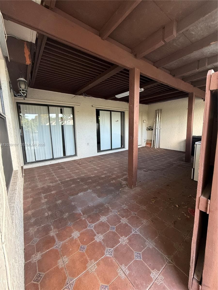 9700 NW 6th Ln # 9700, Miami, FL 33172 photo 5