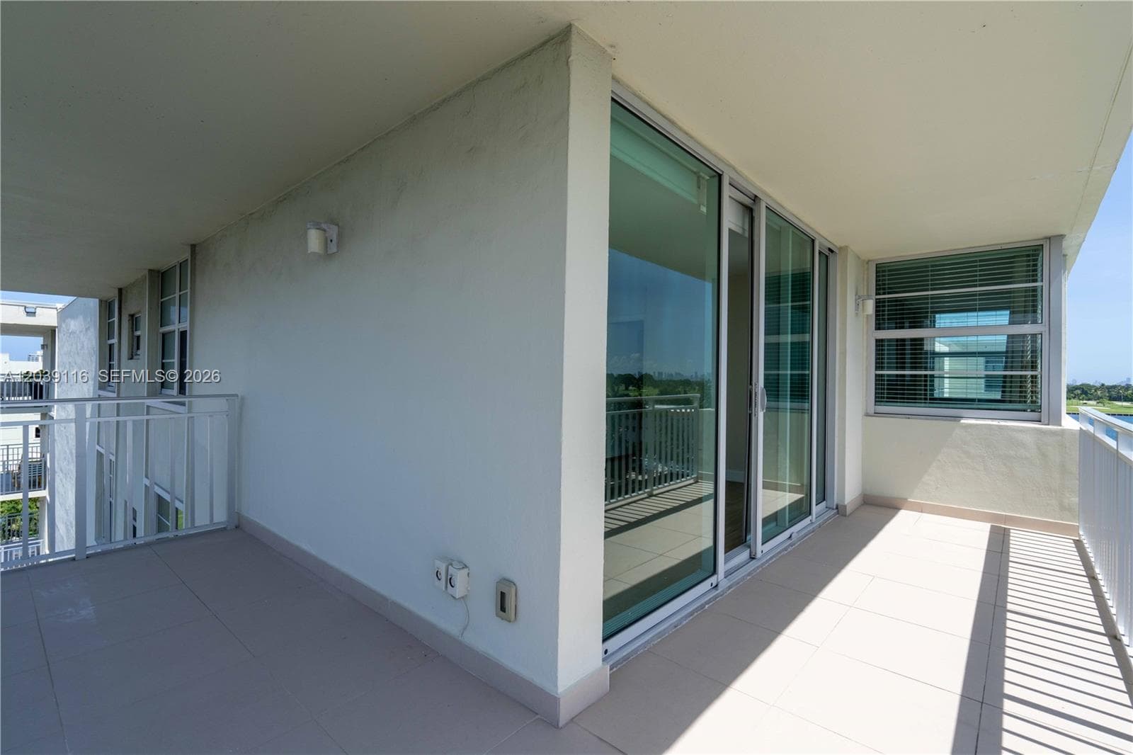 St Regis Apartments photo 5