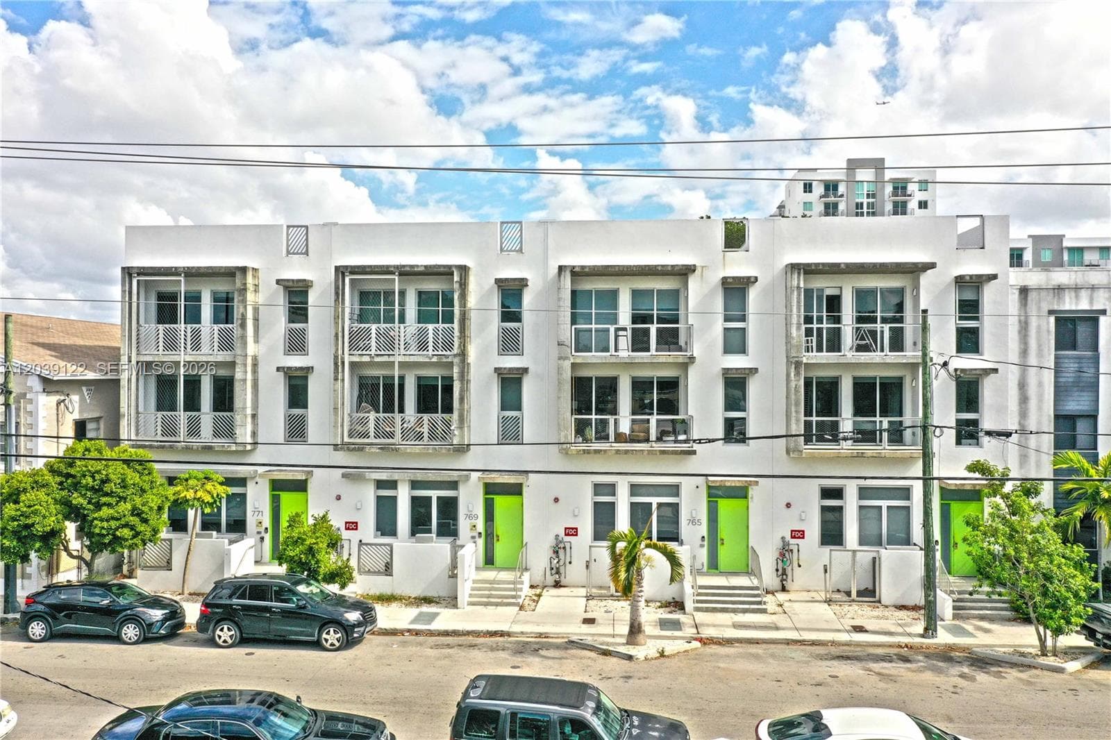 761 NW 1st St, Miami, FL 33128 photo 2