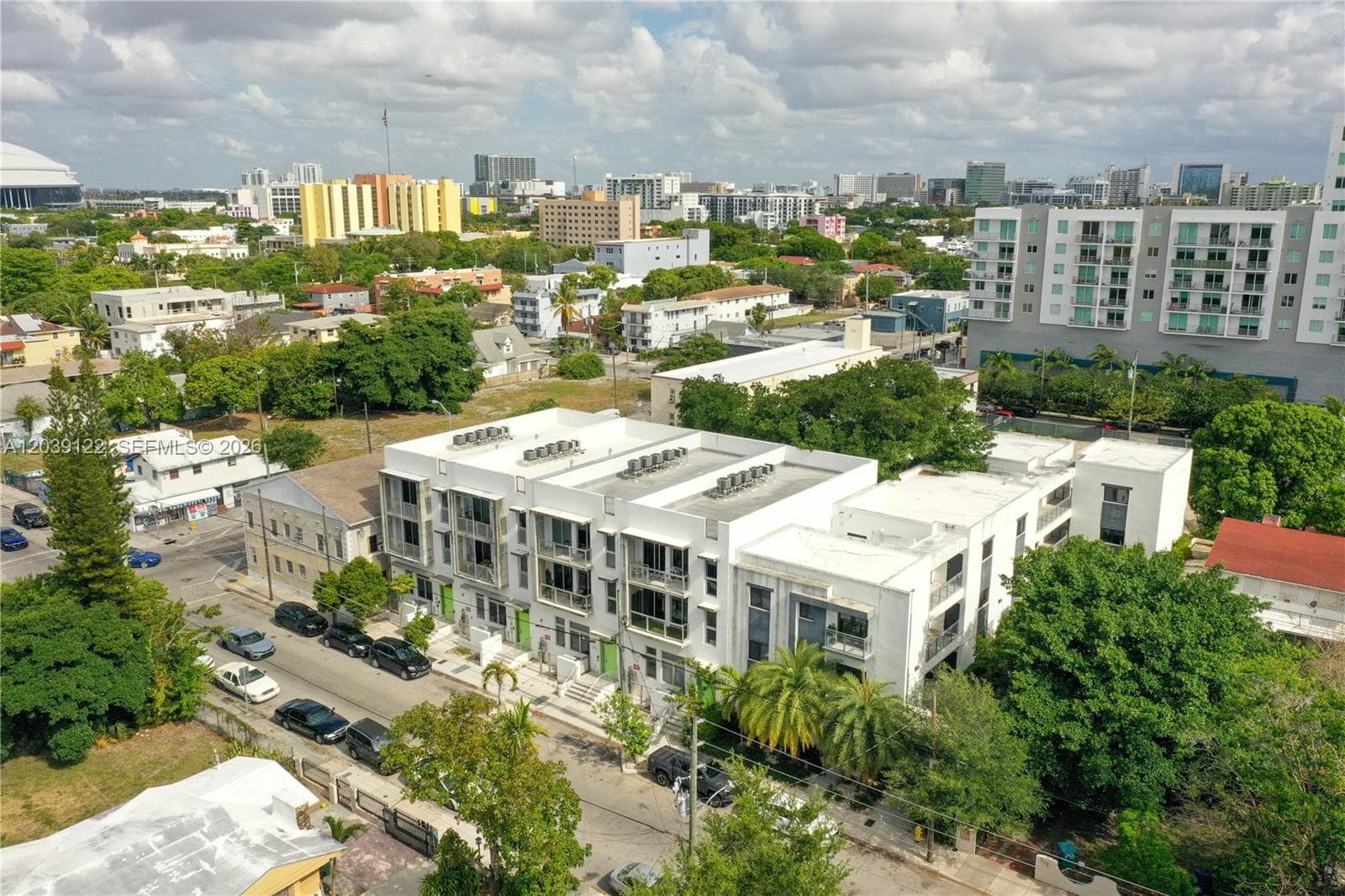 761 NW 1st St, Miami, FL 33128 photo 4