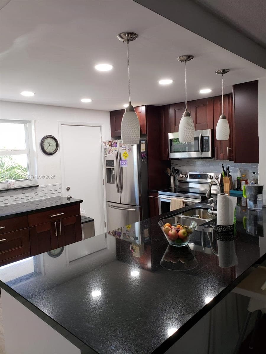900 NE 12th Ave # 302, Hallandale Beach, FL 33009 photo 5