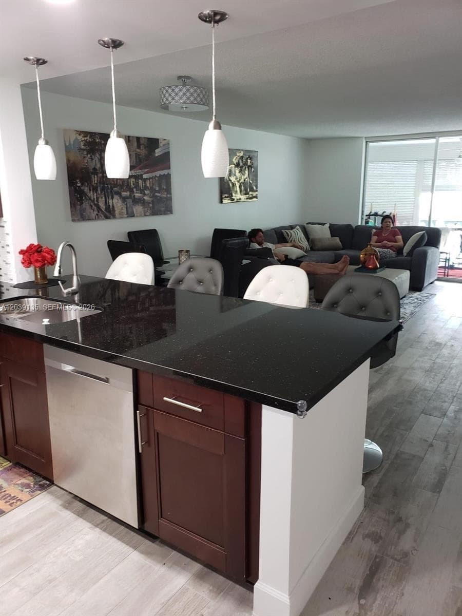 900 NE 12th Ave # 302, Hallandale Beach, FL 33009 photo 4