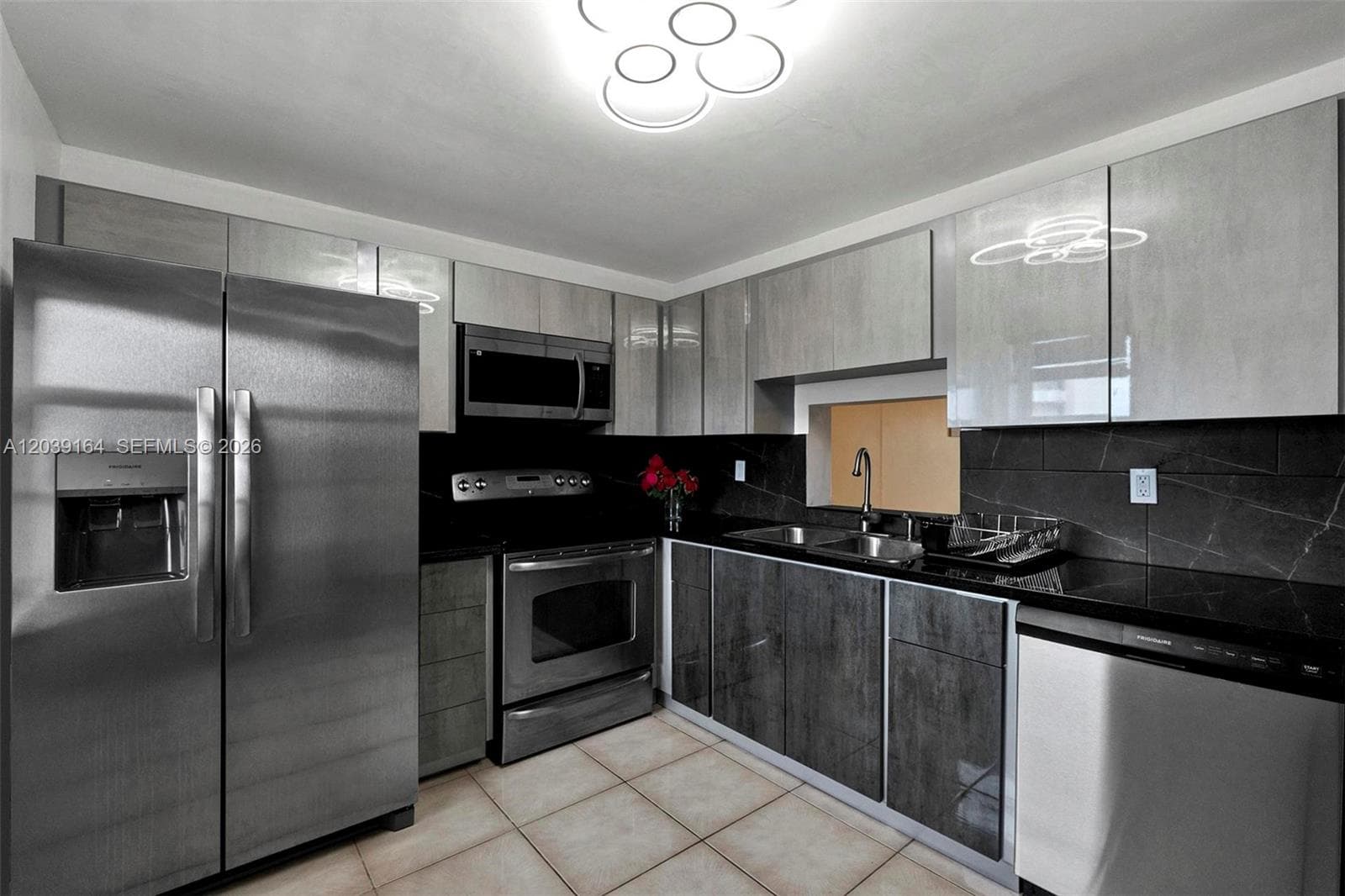431 SE 3rd St # 402, Dania Beach, FL 33004 photo 2