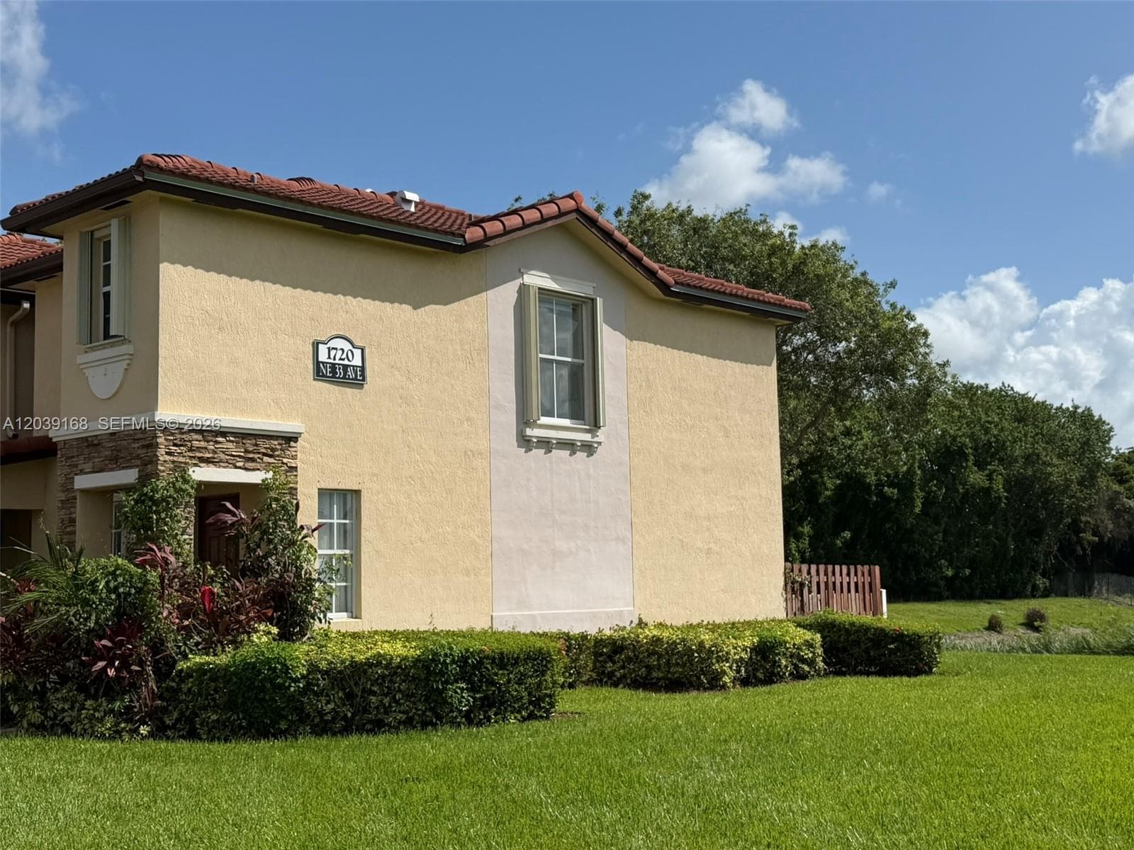 1720 NE 33rd Ave # 102-5, Homestead, FL 33033 photo 2