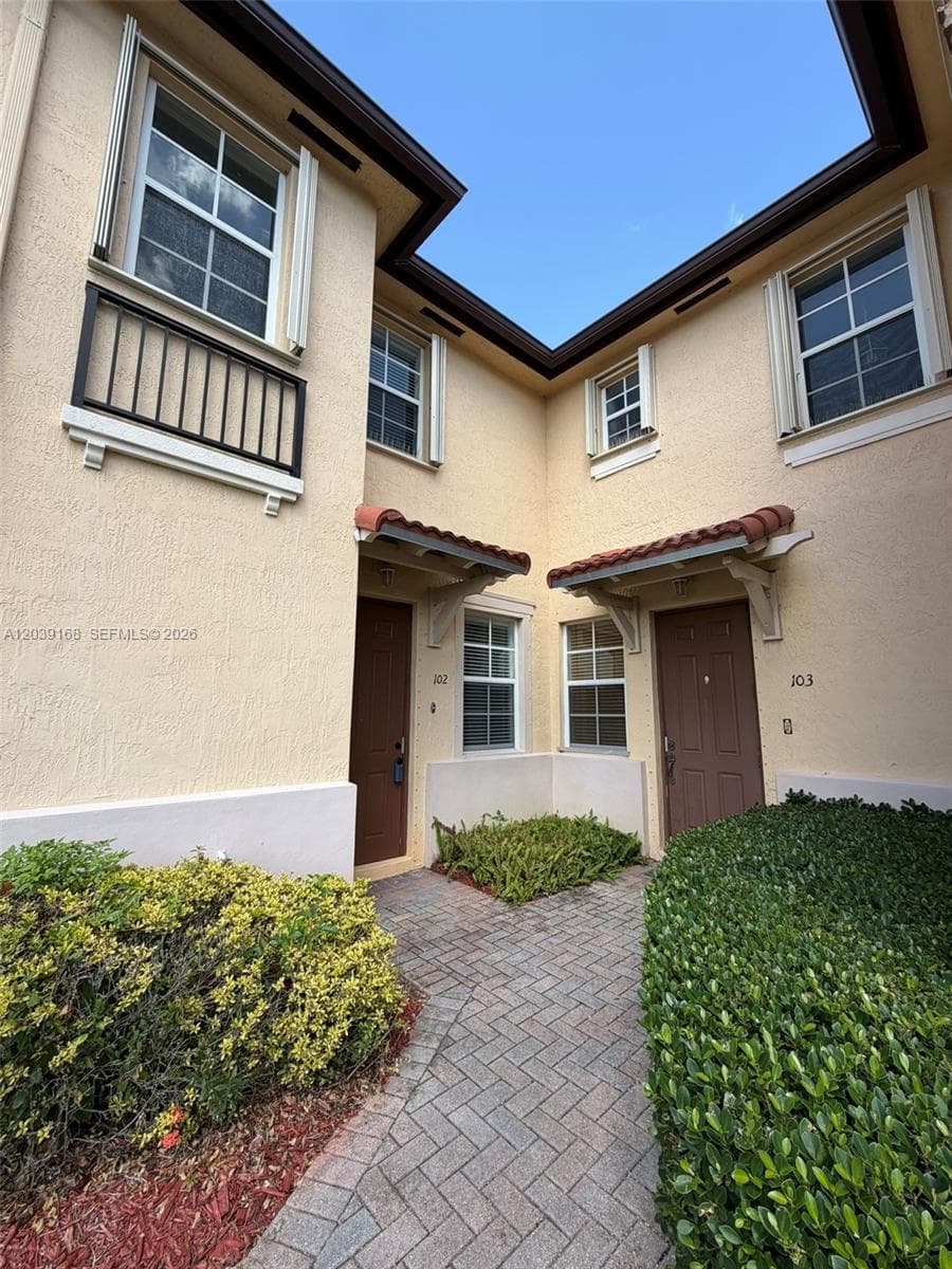 1720 NE 33rd Ave # 102-5, Homestead, FL 33033 photo 3