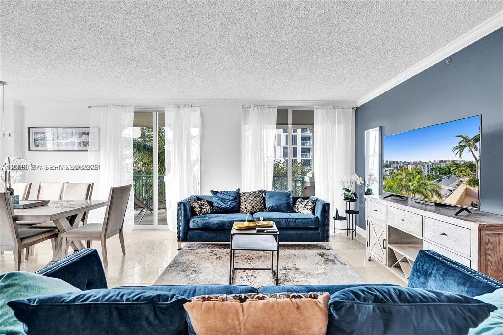 17555 NW Atlantic Blvd # 608, Sunny Isles Beach, FL 33160 photo 3
