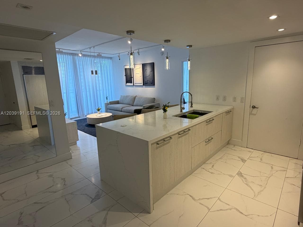 475 Brickell Ave # 3113, Miami, FL 33131 photo 2