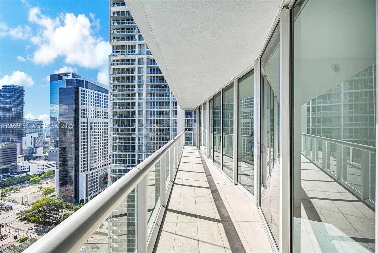 475 Brickell Ave # 3113, Miami, FL 33131 photo 4