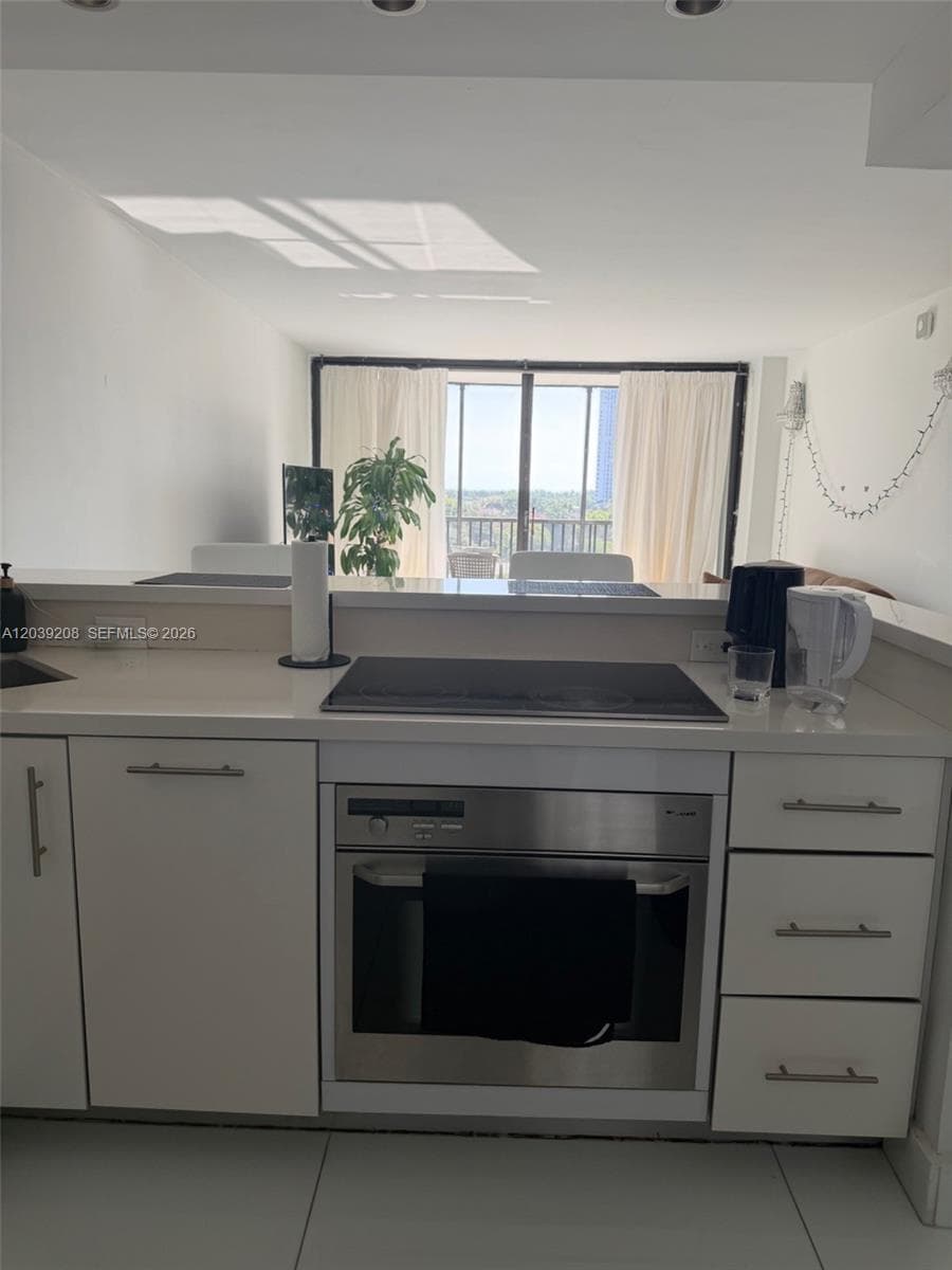 3475 N Country Club Dr # 816, Aventura, FL 33180 photo 3