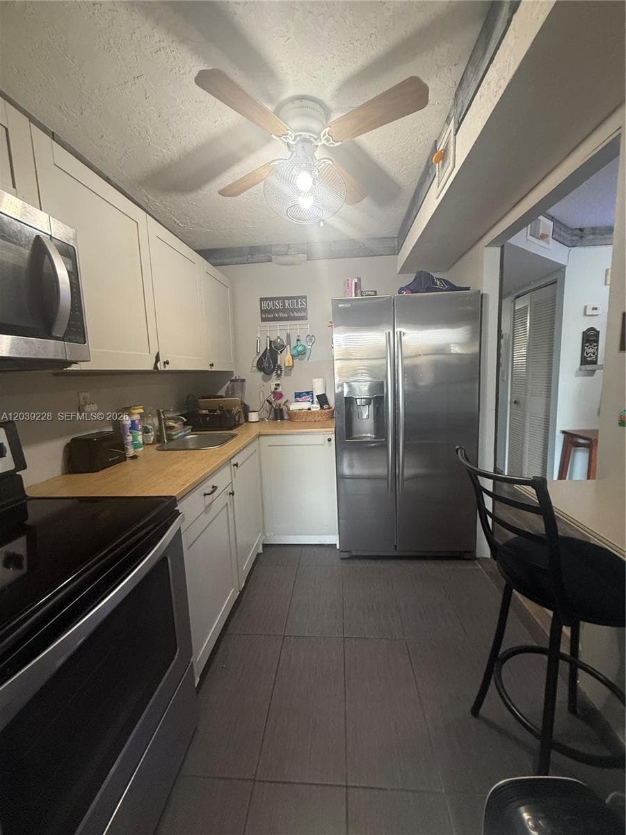 9081 Sunrise Lakes Blvd # 108, Sunrise, FL 33322 photo 3