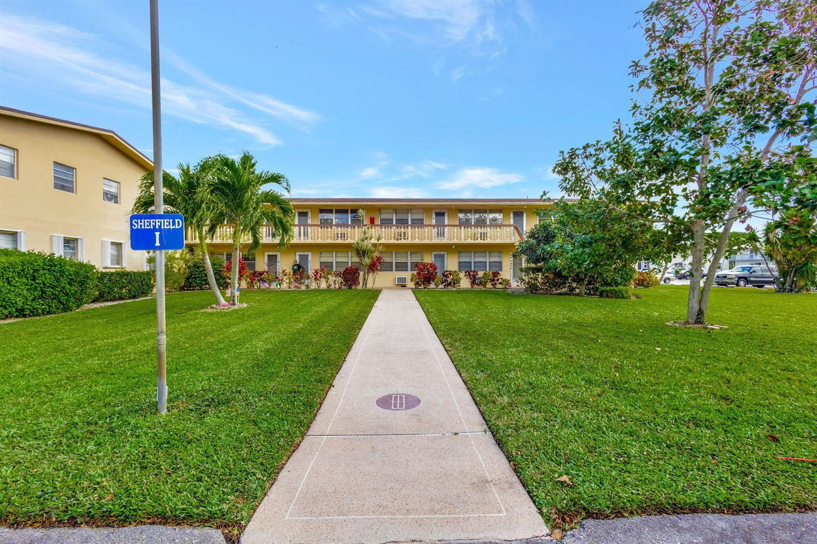 211 Sheffield I, West Palm Beach, FL 33417 photo 2