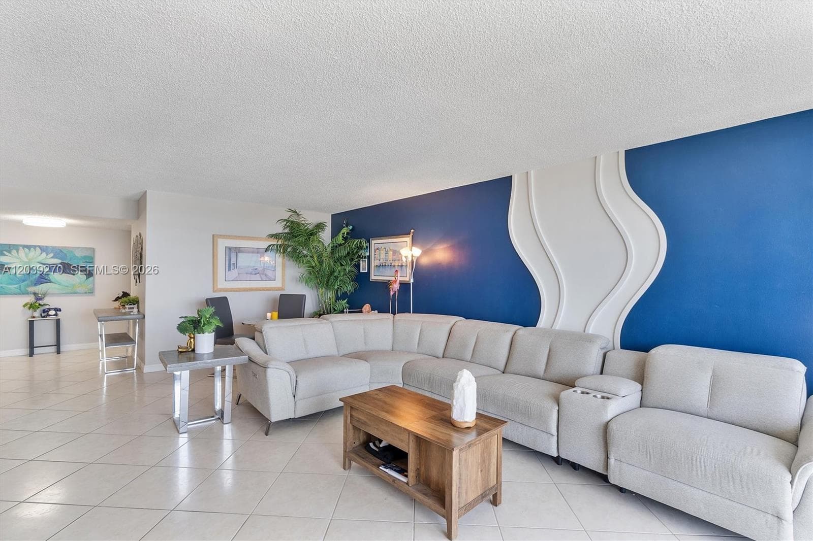 18031 Biscayne Blvd # 1401, Aventura, FL 33160 photo 5