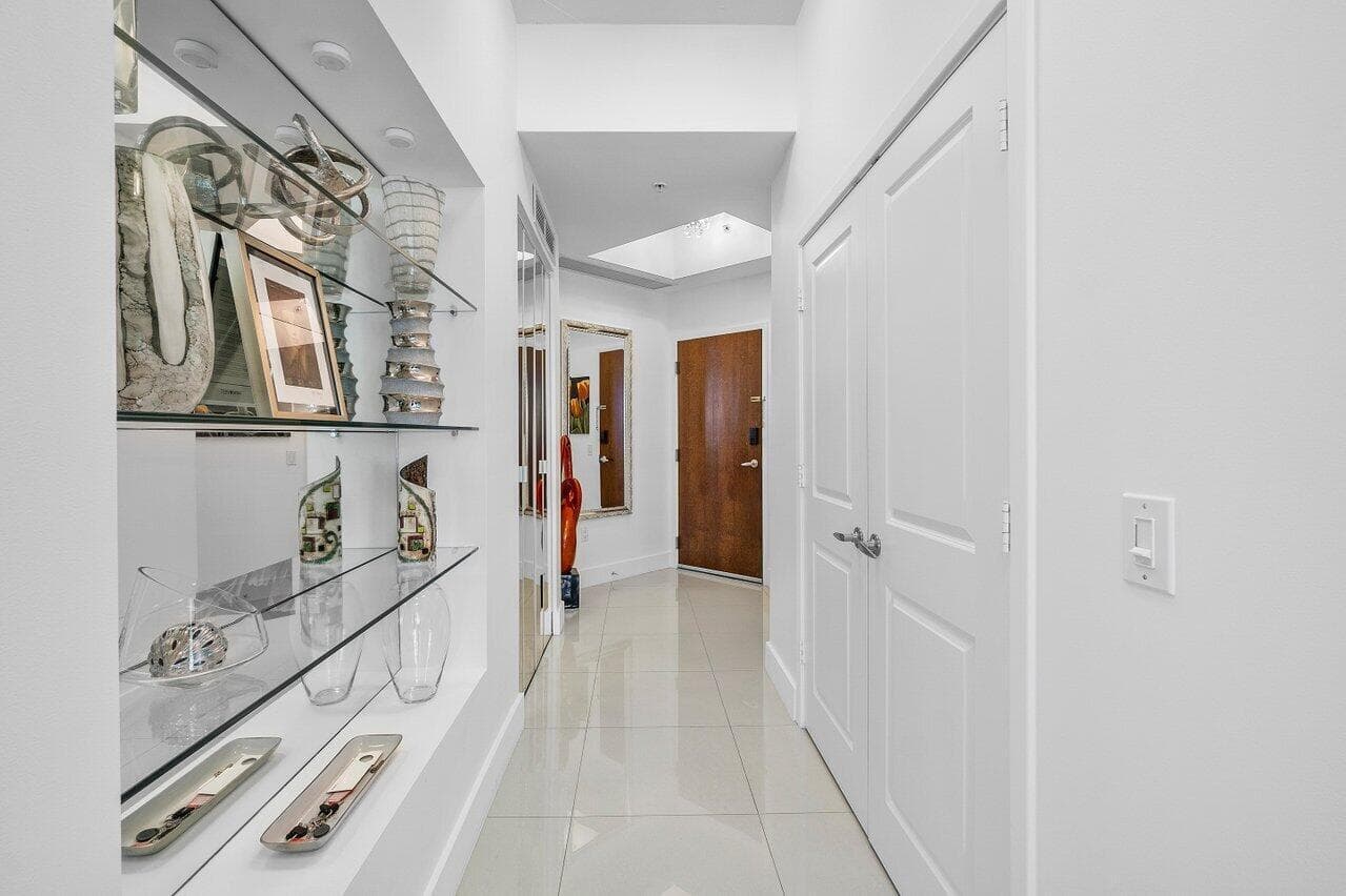 300 S Australian Avenue # 1418, West Palm Beach, FL 33401 photo 3
