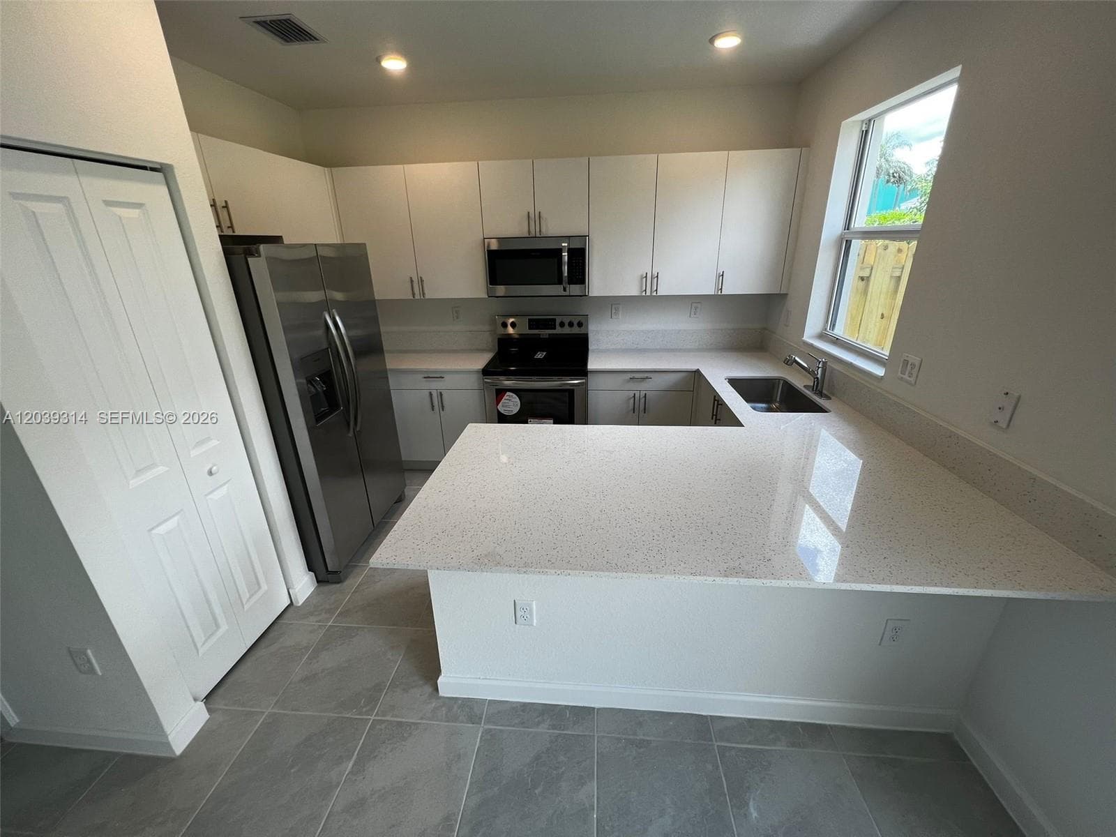 1810 SE 26th Ter # 1810, Homestead, FL 33035 photo 4